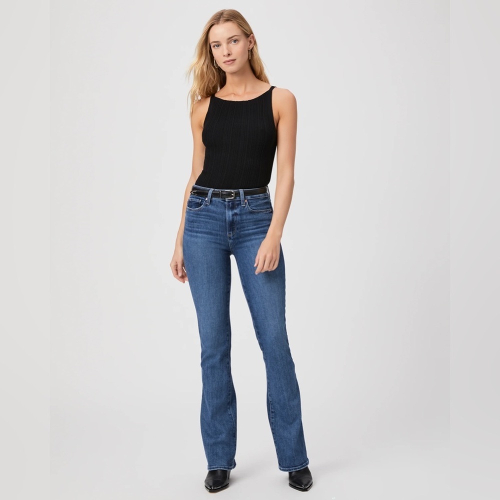 NWOT Paige High Rise Laurel Canyon in Olivia Distressed‎ Medium Blue Jeans 33